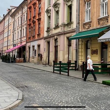 Вірменська 8 Lviv Ngoại thất bức ảnh